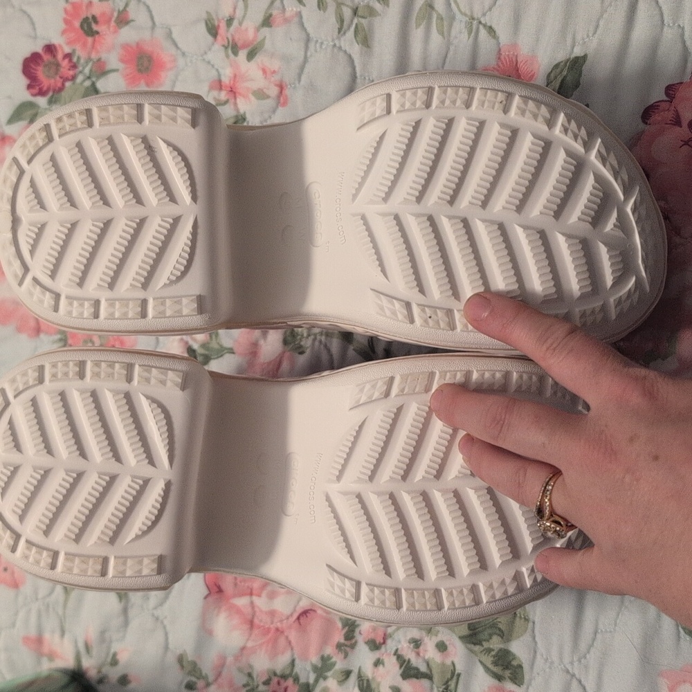 Wicked Crocs - Picture 4 of 8